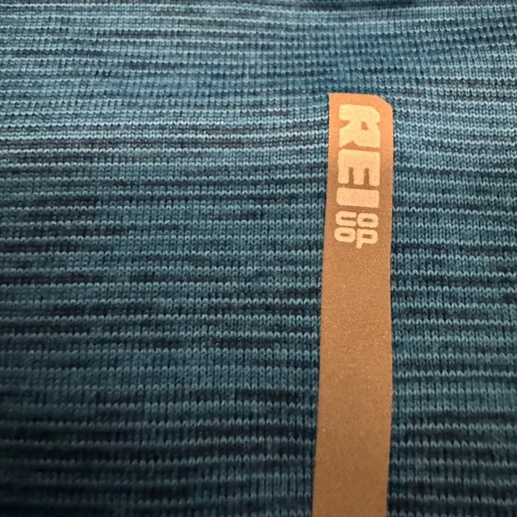 REI Short Sleeve Running Tee quick dry. Size Large. Blue - Picture 8 of 8